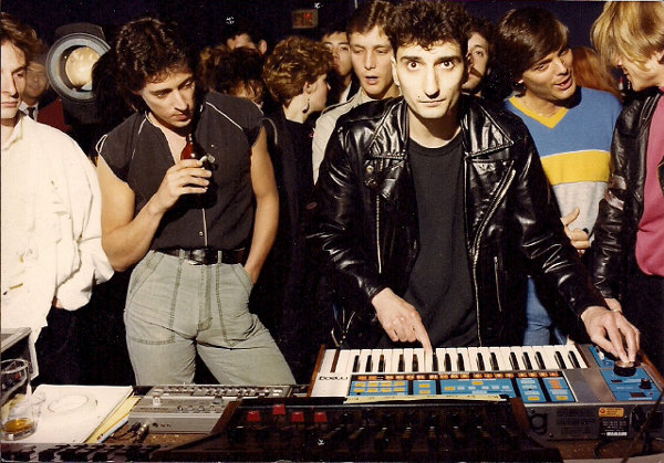 Bernard Gagnon live at Le Beat, 1983.
